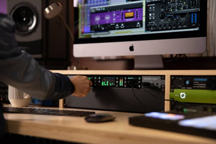 Pro Tools Carbon by Avid